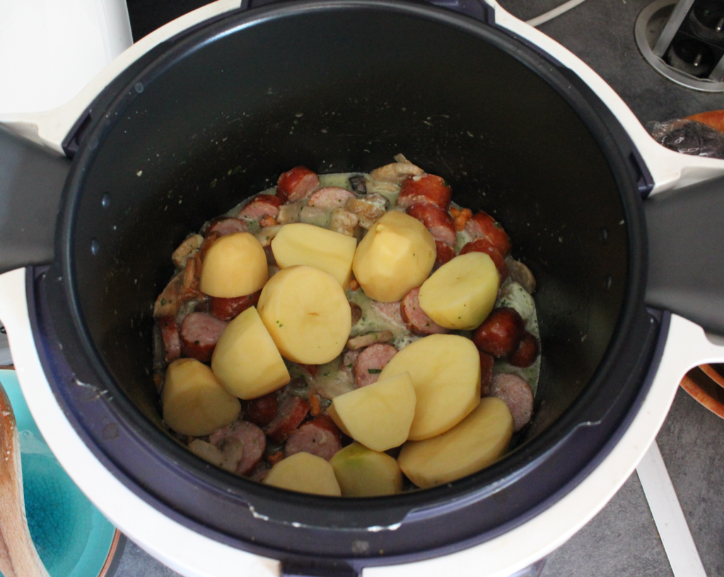 Saucisse De Montbéliard Pomme De Terre Cookeo Saucisses de Montbéliard, pommes de terre et champignons (cookeo)