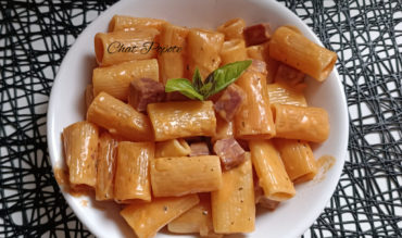 Rigatonis et pancetta à la crème de sauce tomate (cookeo)